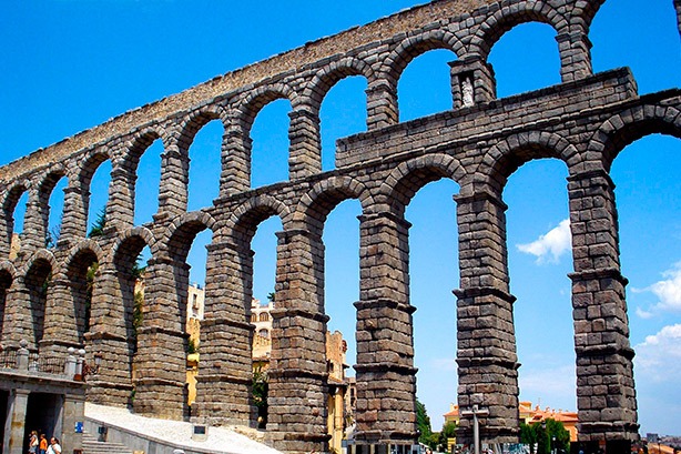 desguaza tu coche en segovia