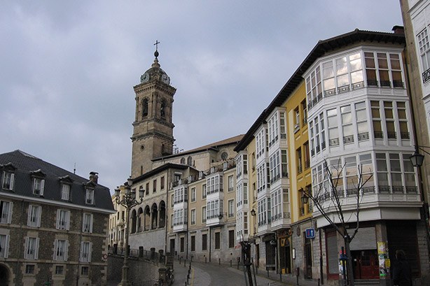 desguaza tu coche en vitoria